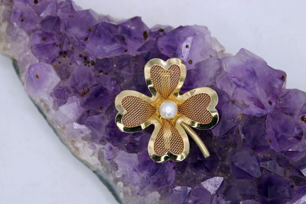 Coro Gold Tone Mesh Four Leaf Clover Brooch